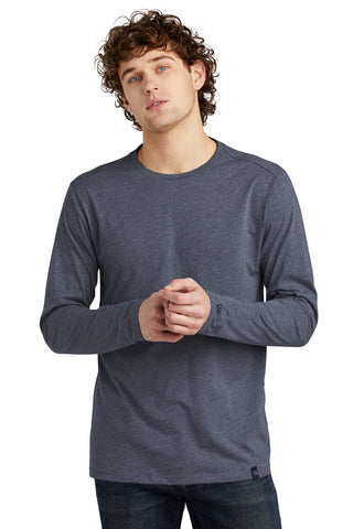 New Era  Heritage Blend Long Sleeve Crew Tee. NEA102